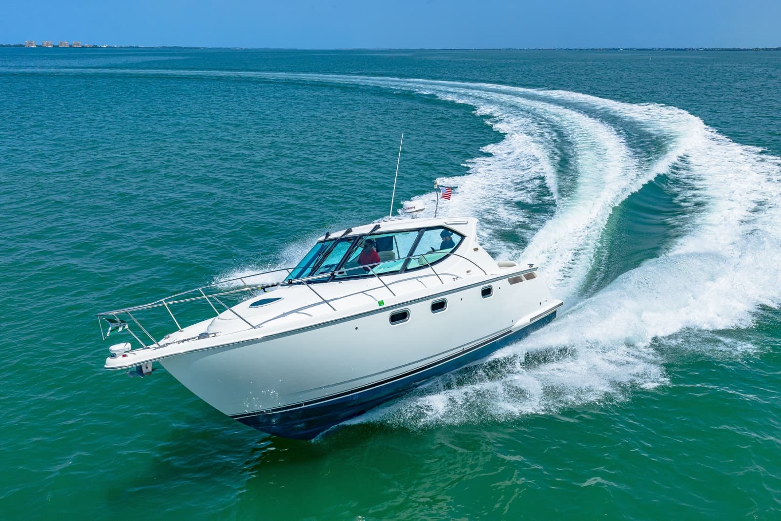 2011 Tiara Yachts 3500 Sovran LE