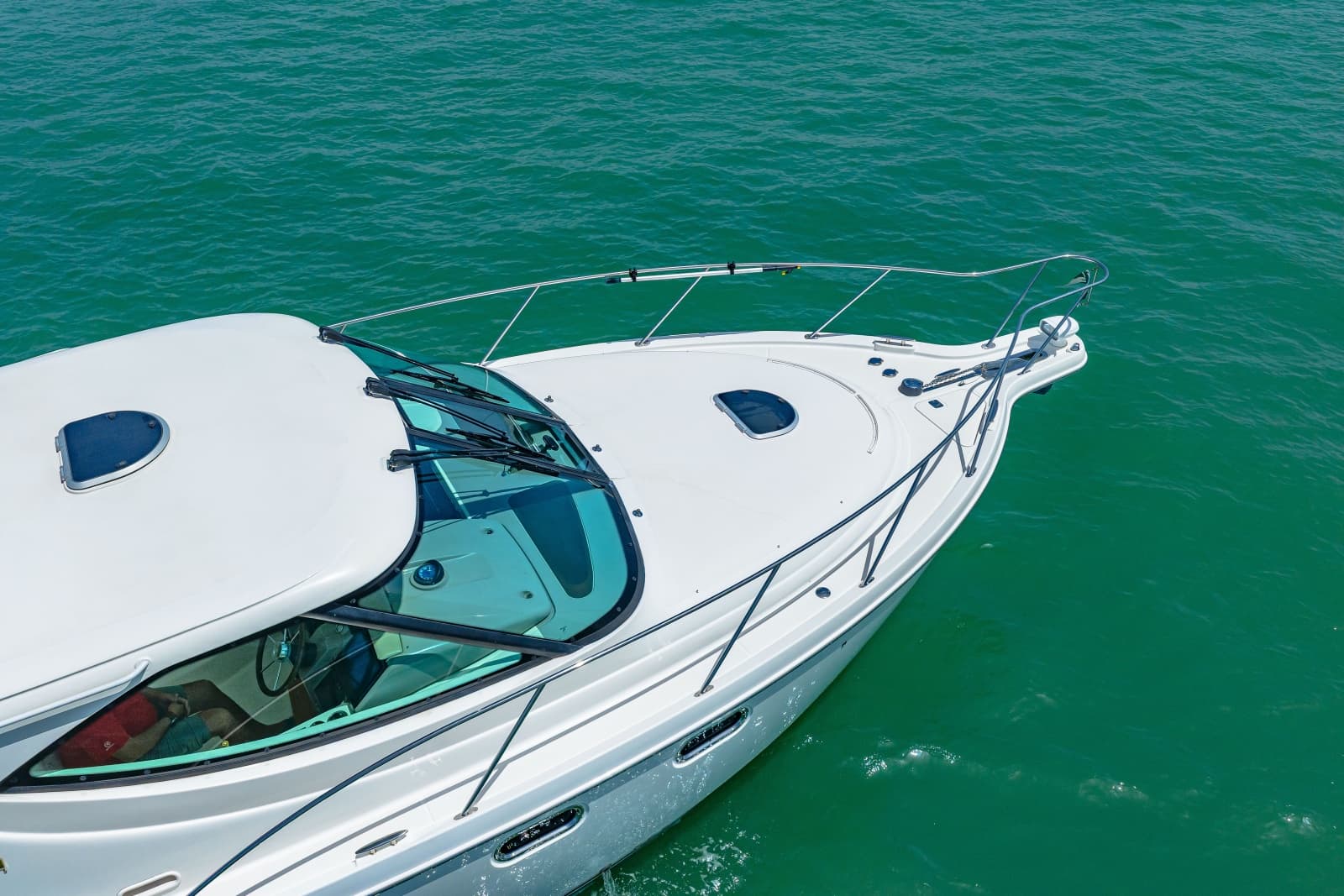2011 Tiara Yachts 3500 Sovran LE