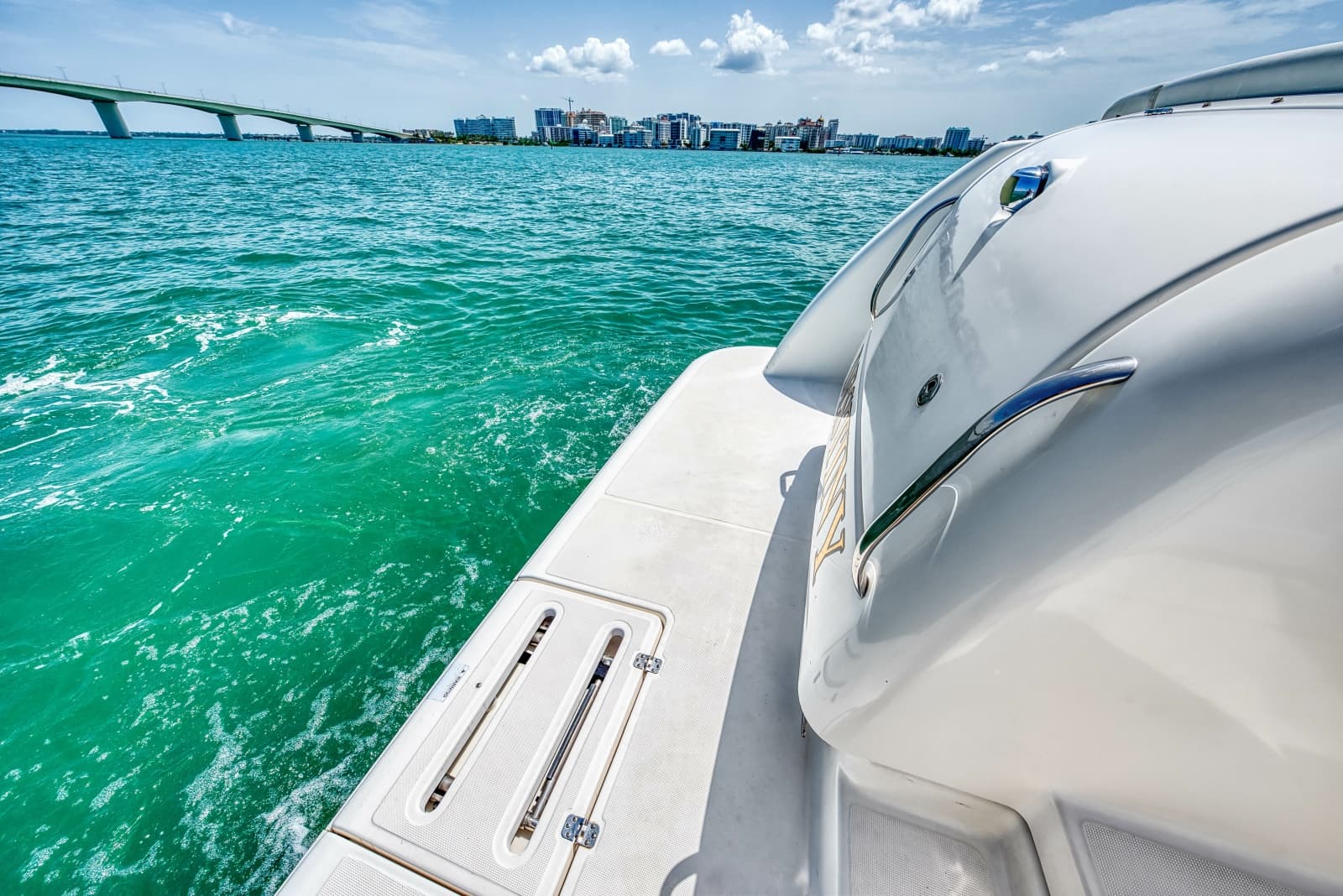 2011 Tiara Yachts 3500 Sovran LE