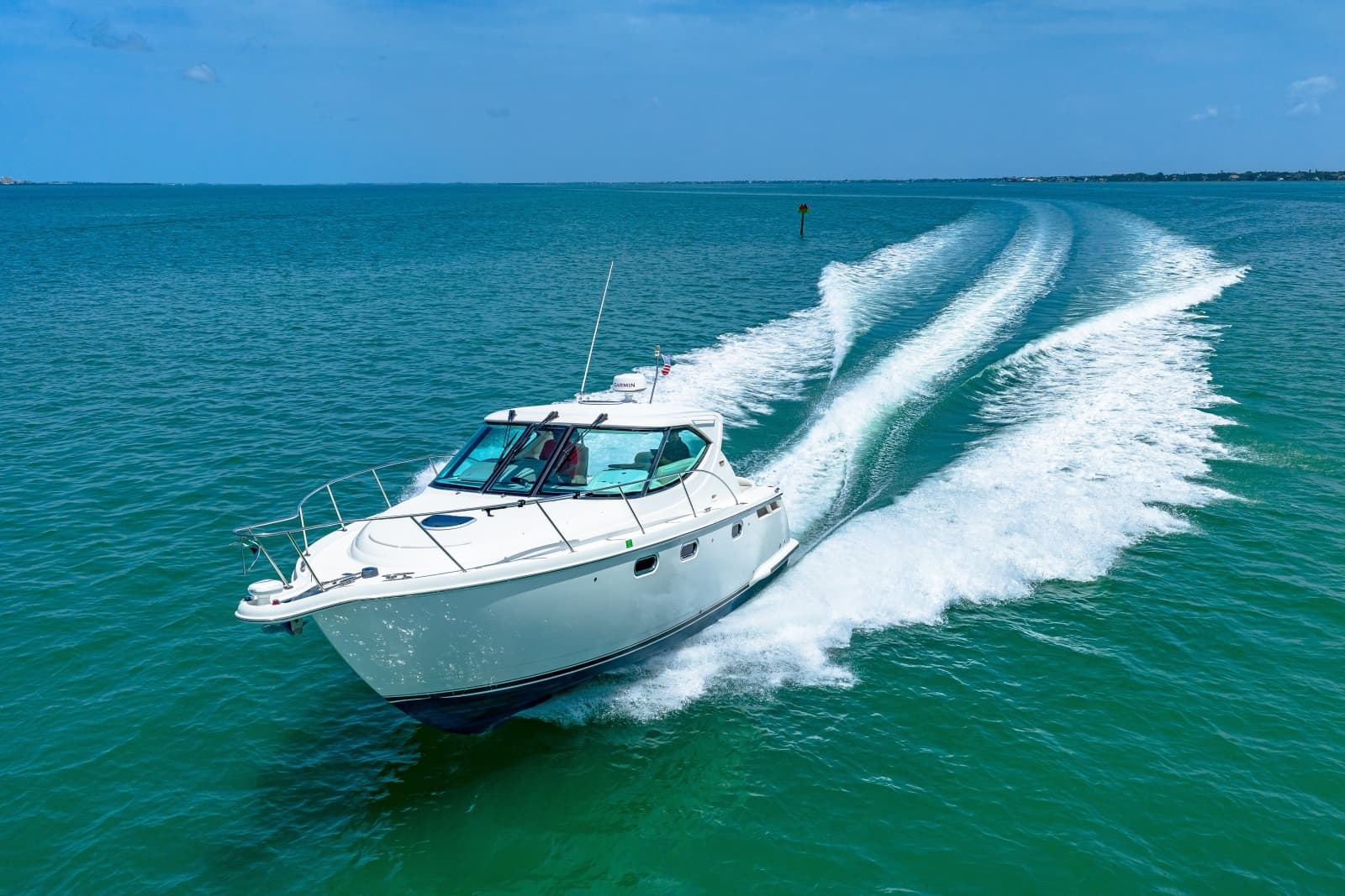 2011 Tiara Yachts 3500 Sovran LE