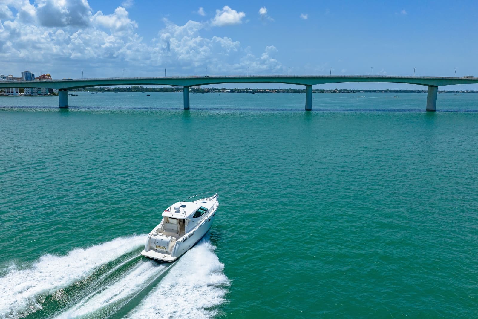 2011 Tiara Yachts 3500 Sovran LE