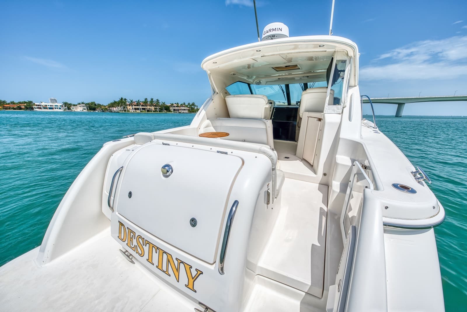 2011 Tiara Yachts 3500 Sovran LE