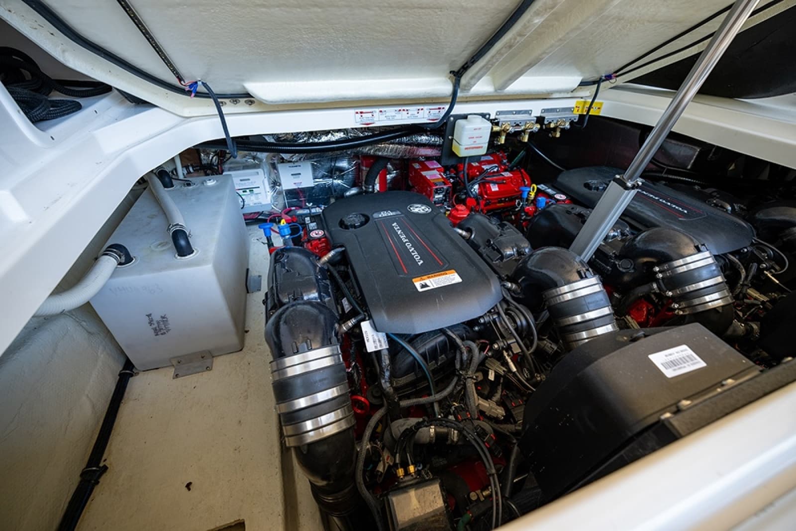 Engine compartment
