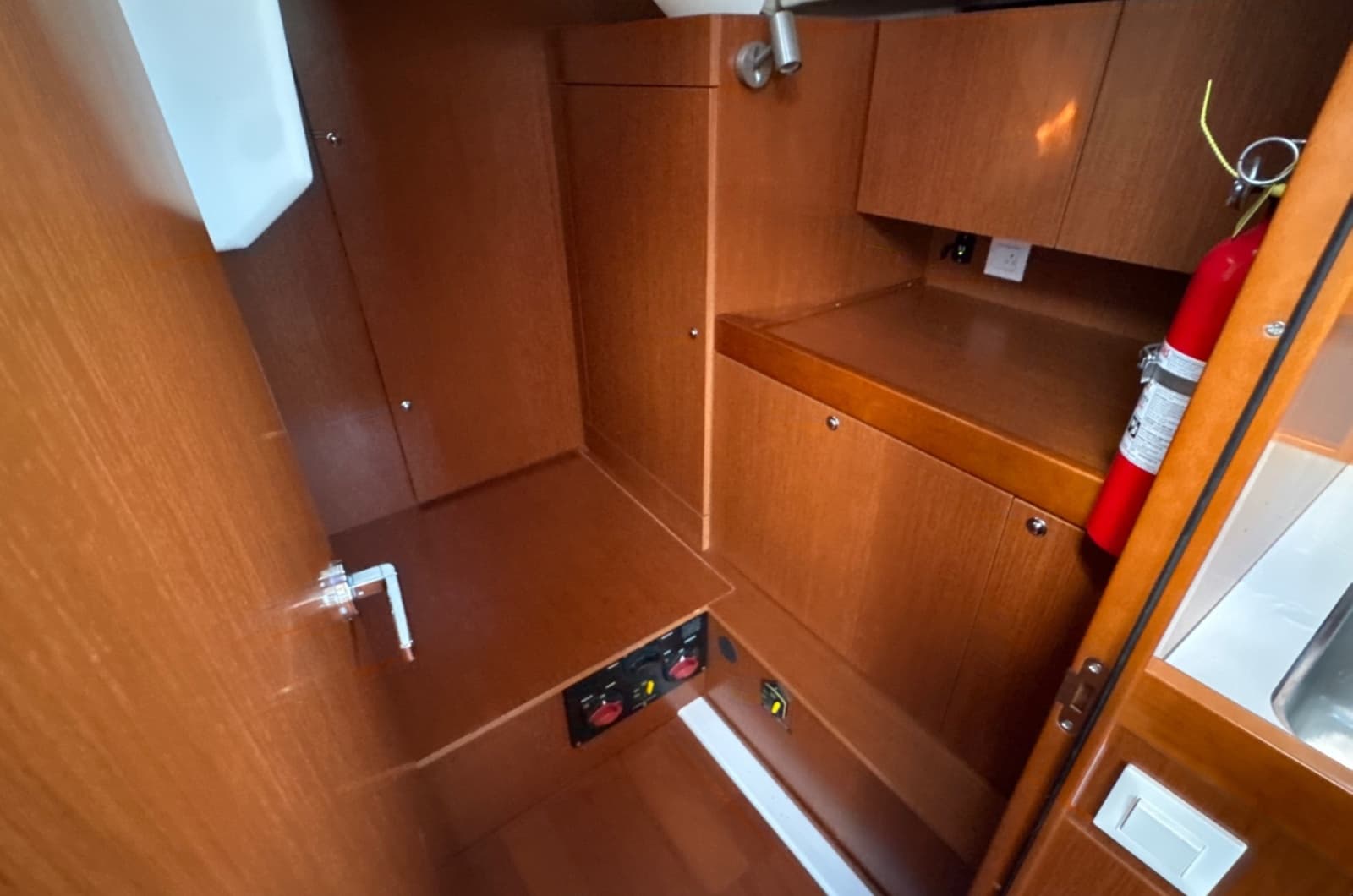 2020 Beneteau Oceanis 41.1