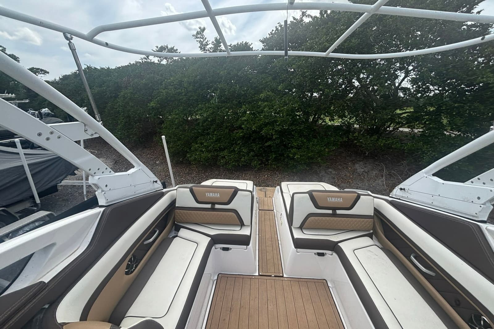 2021 Yamaha Boats 275SE
