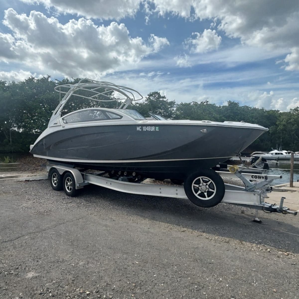 2021 Yamaha Boats 275SE