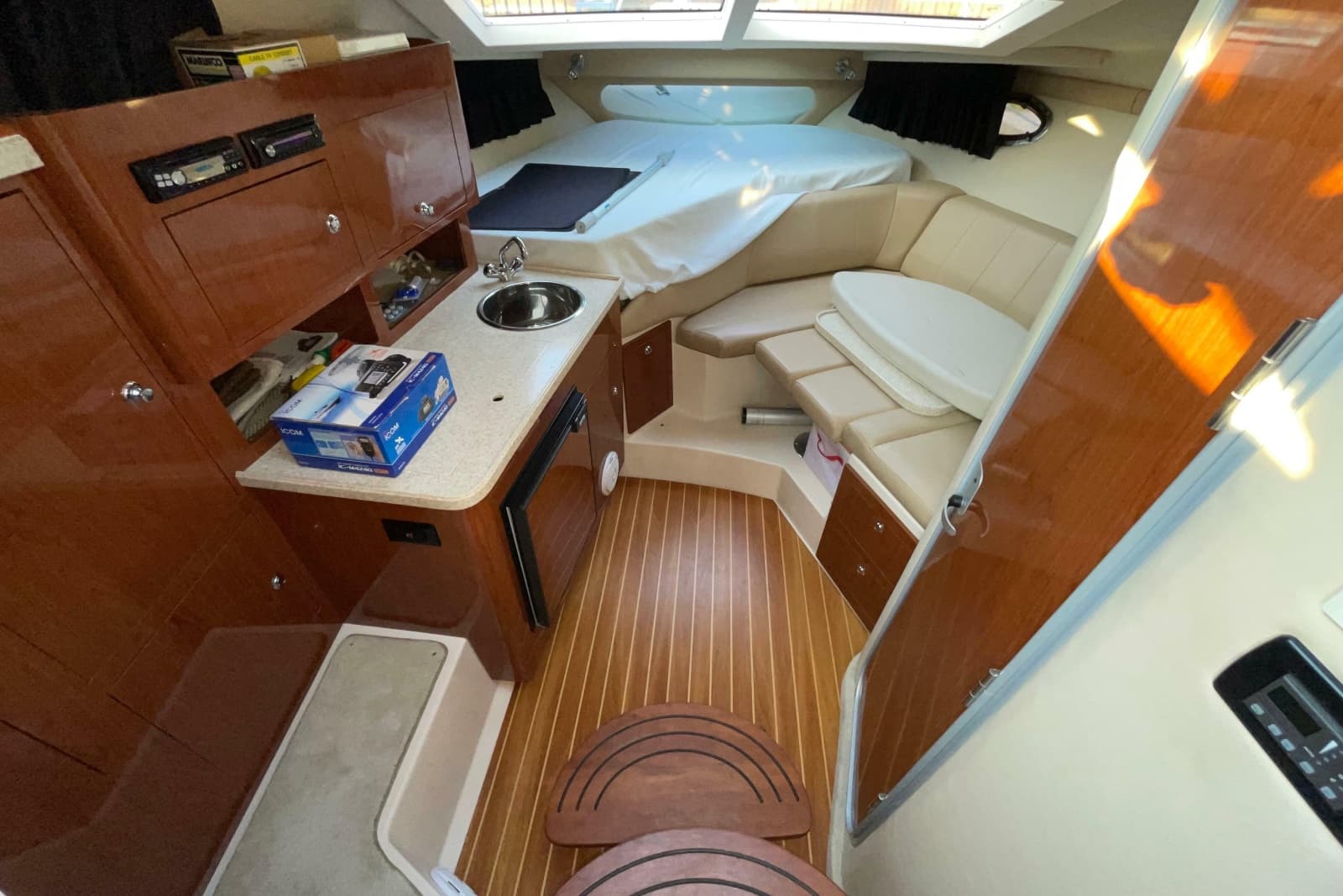 2008 Regal 3060 Window Express