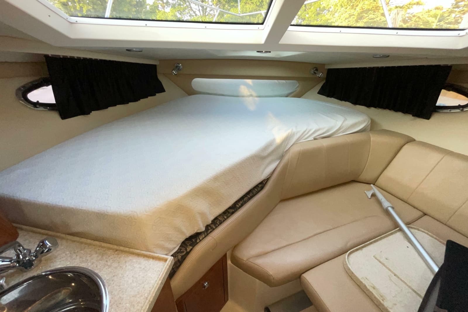 2008 Regal 3060 Window Express
