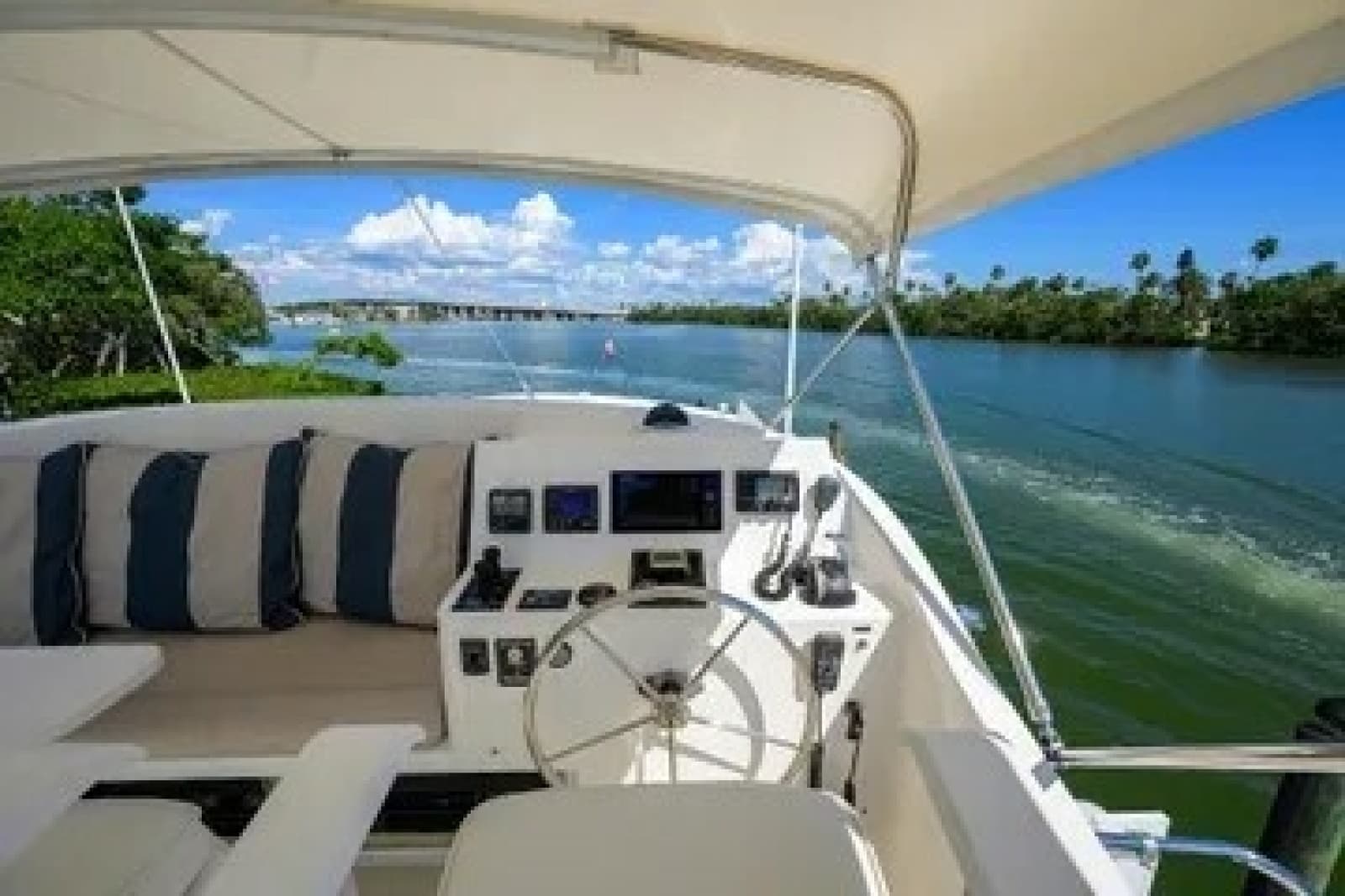 Flybridge helm