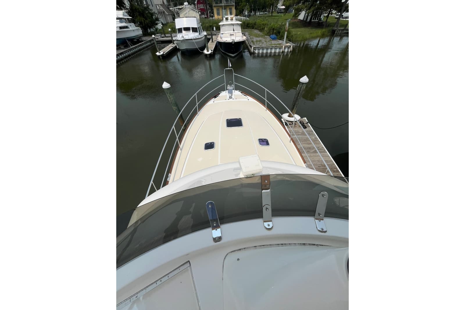 2018 Sabre 42 Fly Bridge Sedan