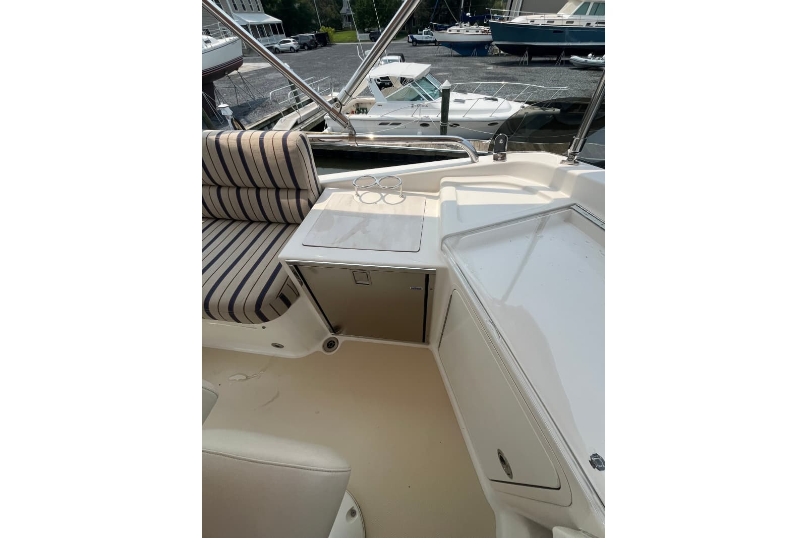 2018 Sabre 42 Fly Bridge Sedan