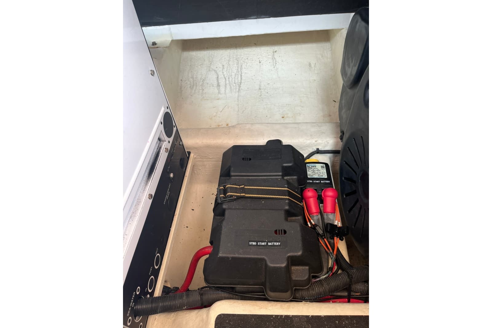 2018 Sabre 42 Fly Bridge Sedan