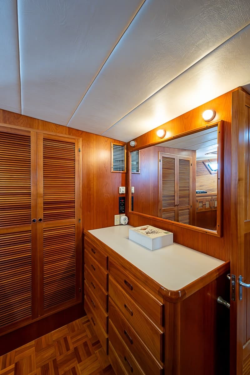 2001 Kadey-Krogen Krogen Trawler