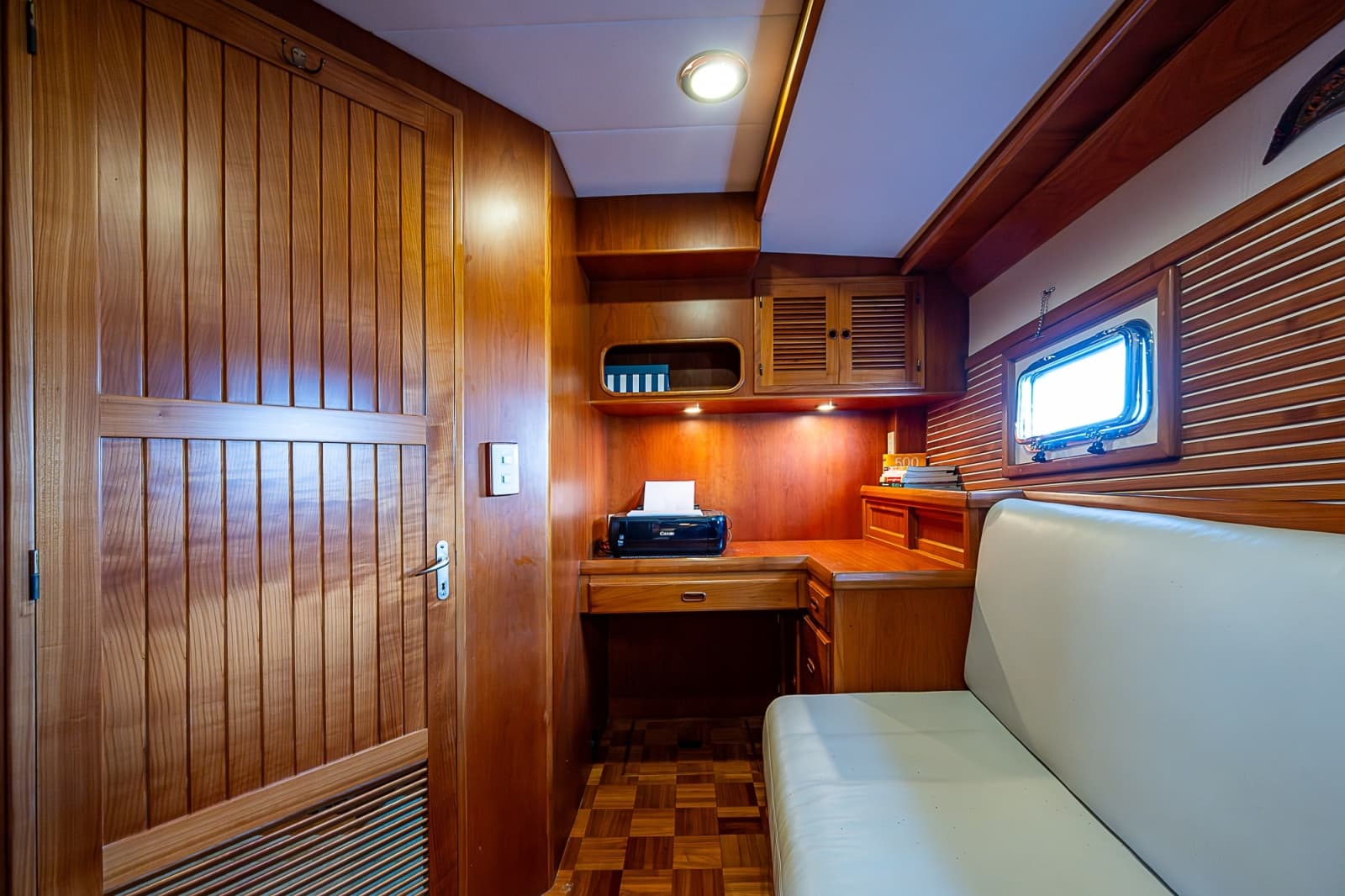 2001 Kadey-Krogen Krogen Trawler