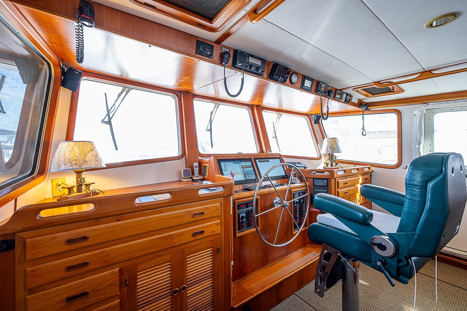 2001 Kadey-Krogen Krogen Trawler