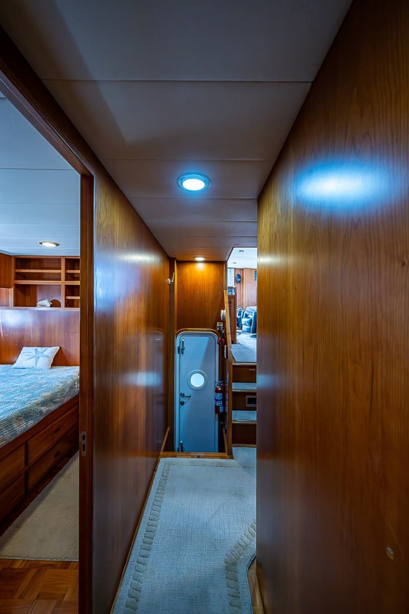 2001 Kadey-Krogen Krogen Trawler
