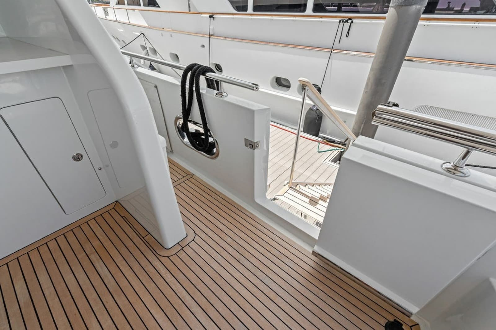 2012 Ocean Alexander 90 Skylounge