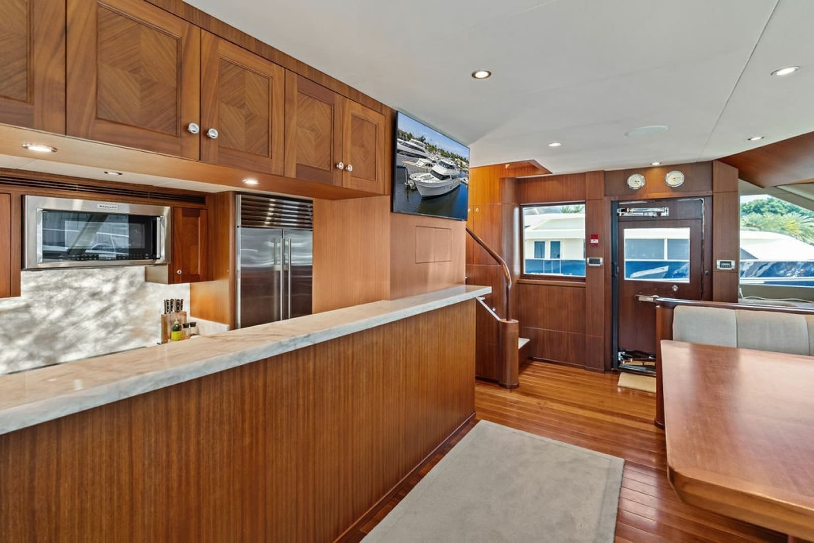 2012 Ocean Alexander 90 Skylounge