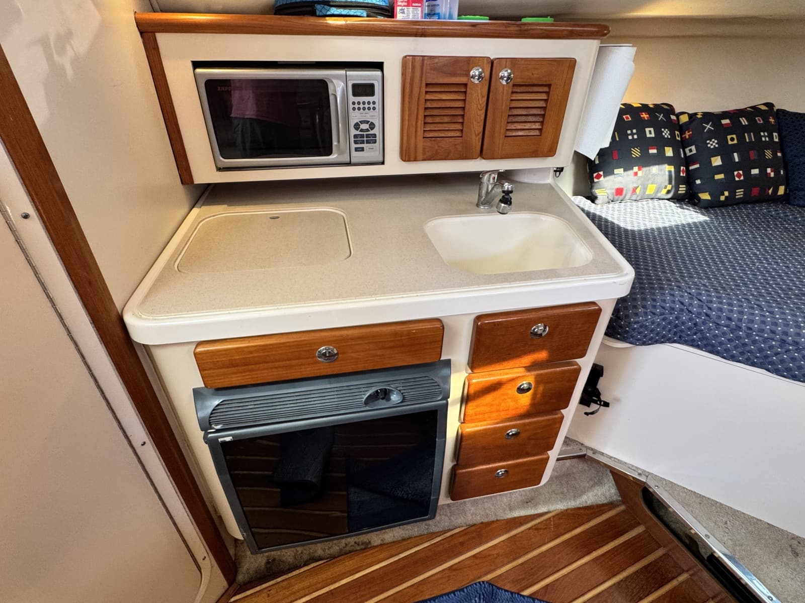 2006 Pursuit 3370 Offshore