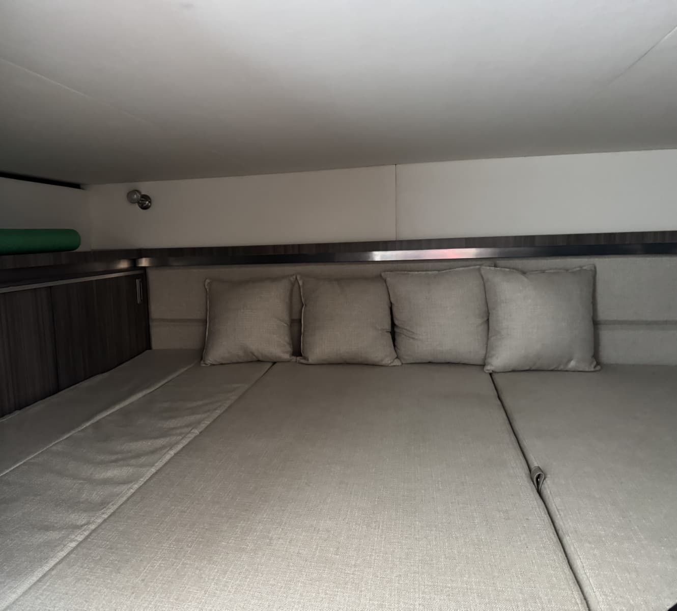 2025 Sea Ray 320 Sundancer OB