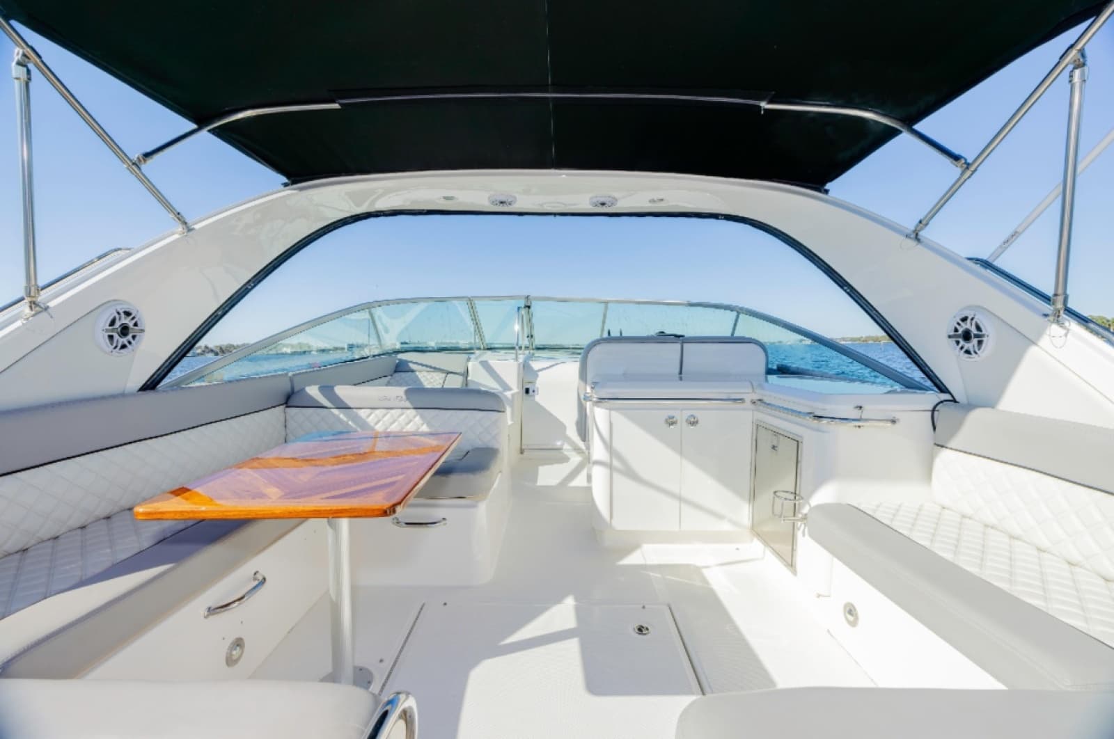 2013 Sea Ray 370 Venture