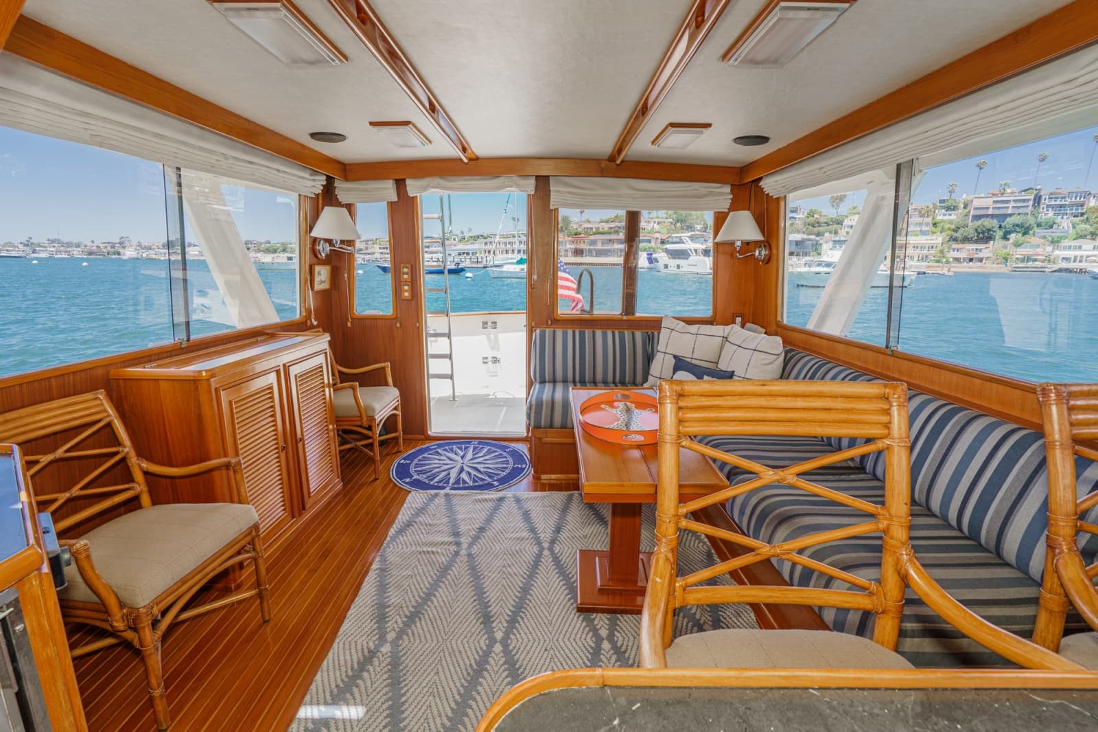 1989 Offshore Yachts Sedan