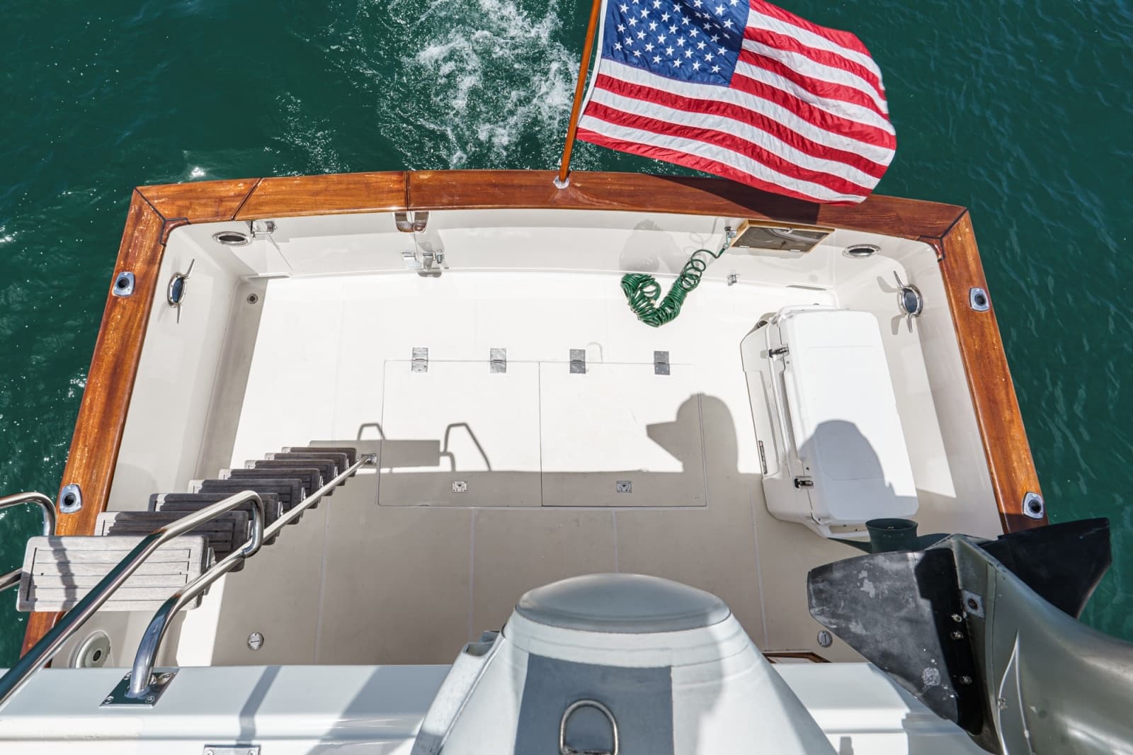 1989 Offshore Yachts Sedan