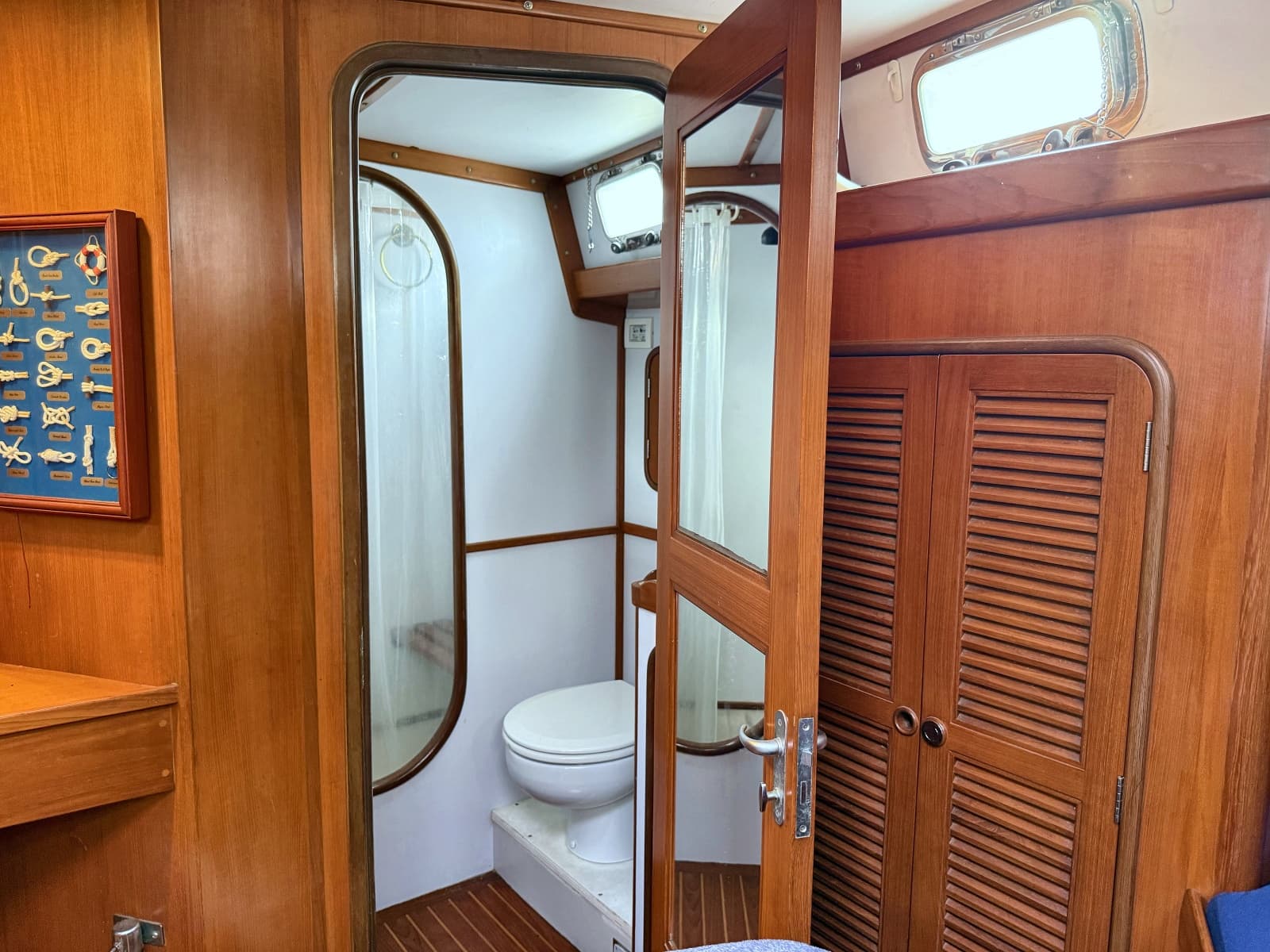 Aft stateroom 