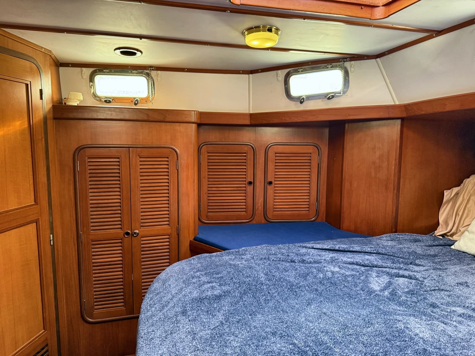 Aft stateroom 