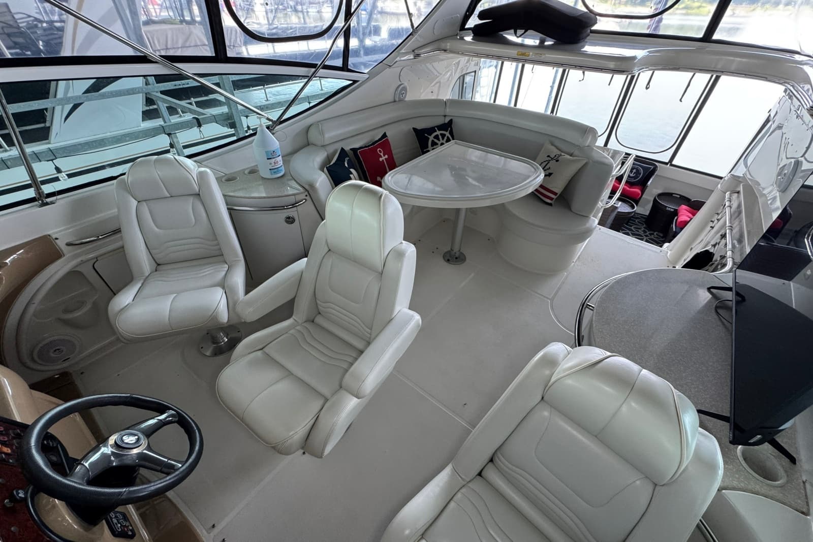2004 Carver 466 Motor Yacht