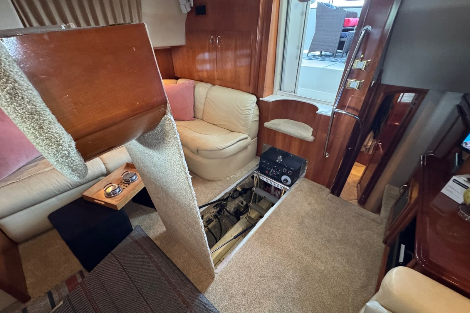 2004 Carver 466 Motor Yacht