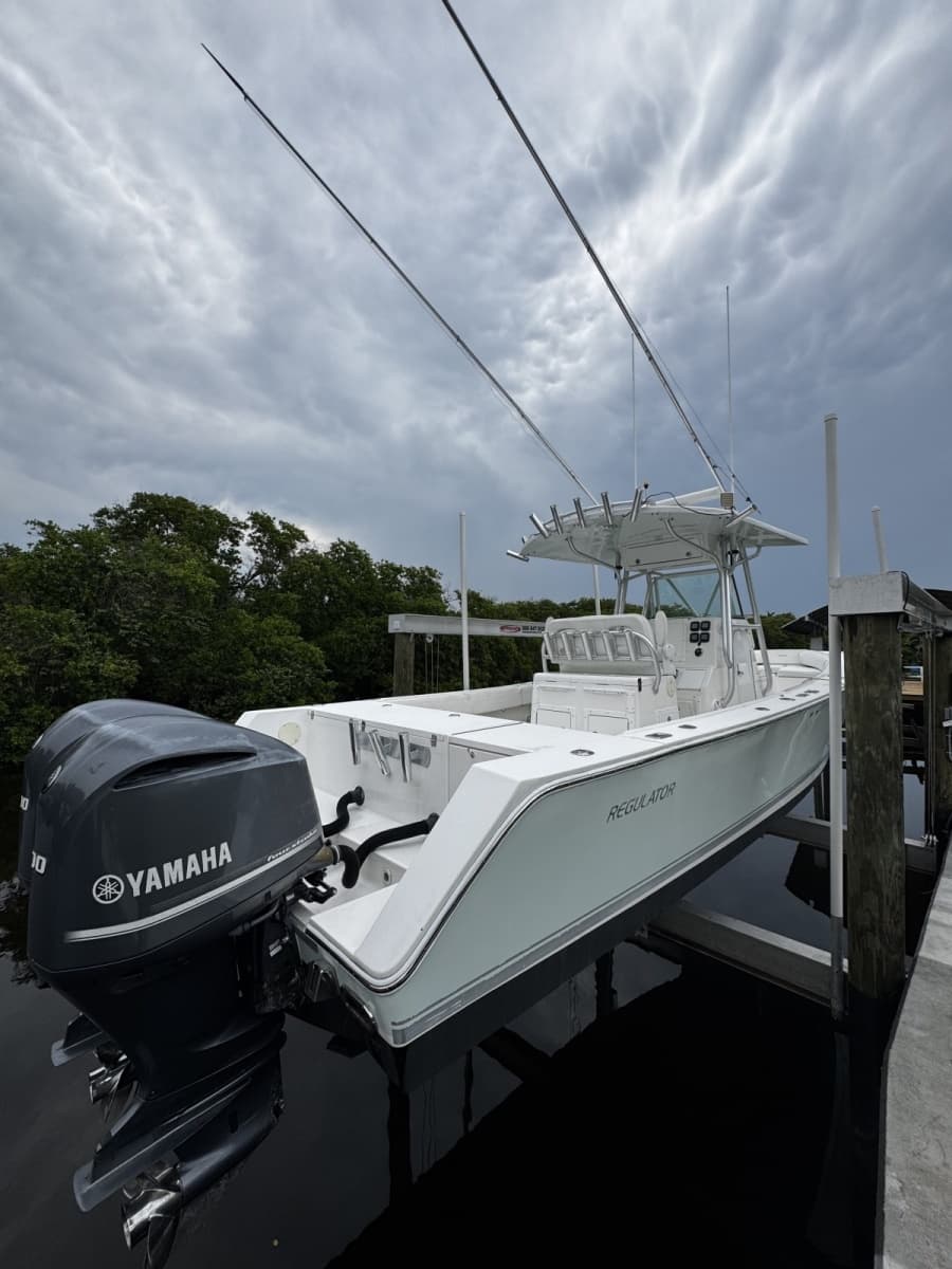 2006 Regulator 32FS