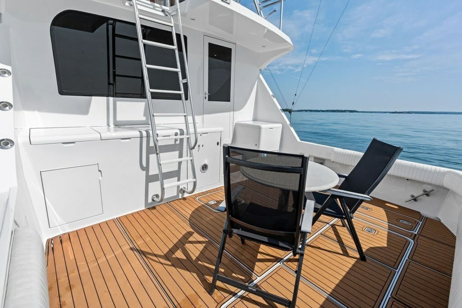 1999 Hatteras 60 Convertible