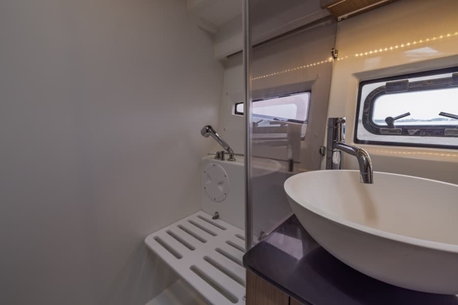 2023 Jeanneau NC 1095 Weekender