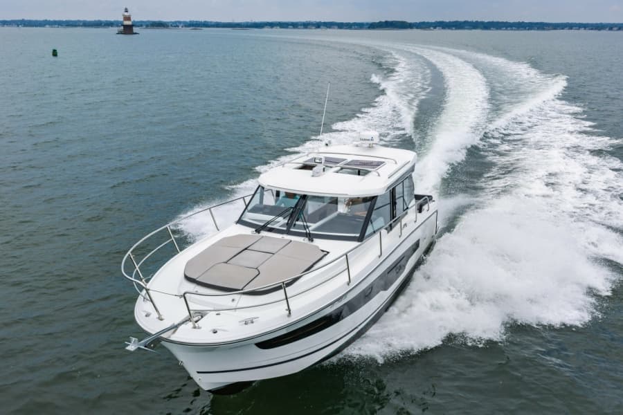 2023 Jeanneau NC 1095 Weekender
