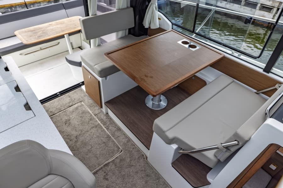 2023 Jeanneau NC 1095 Weekender