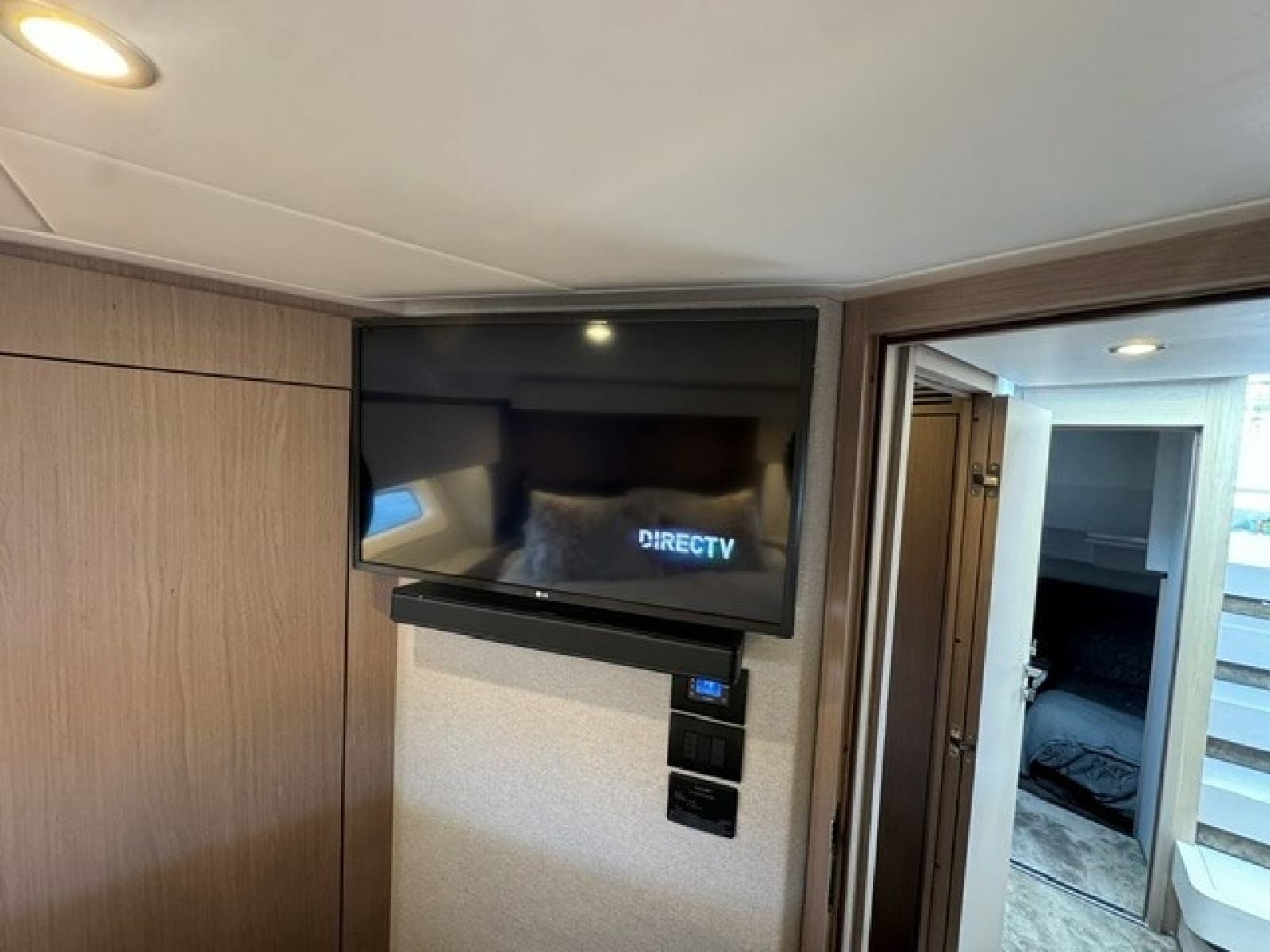 2023 Azimut 50FLY