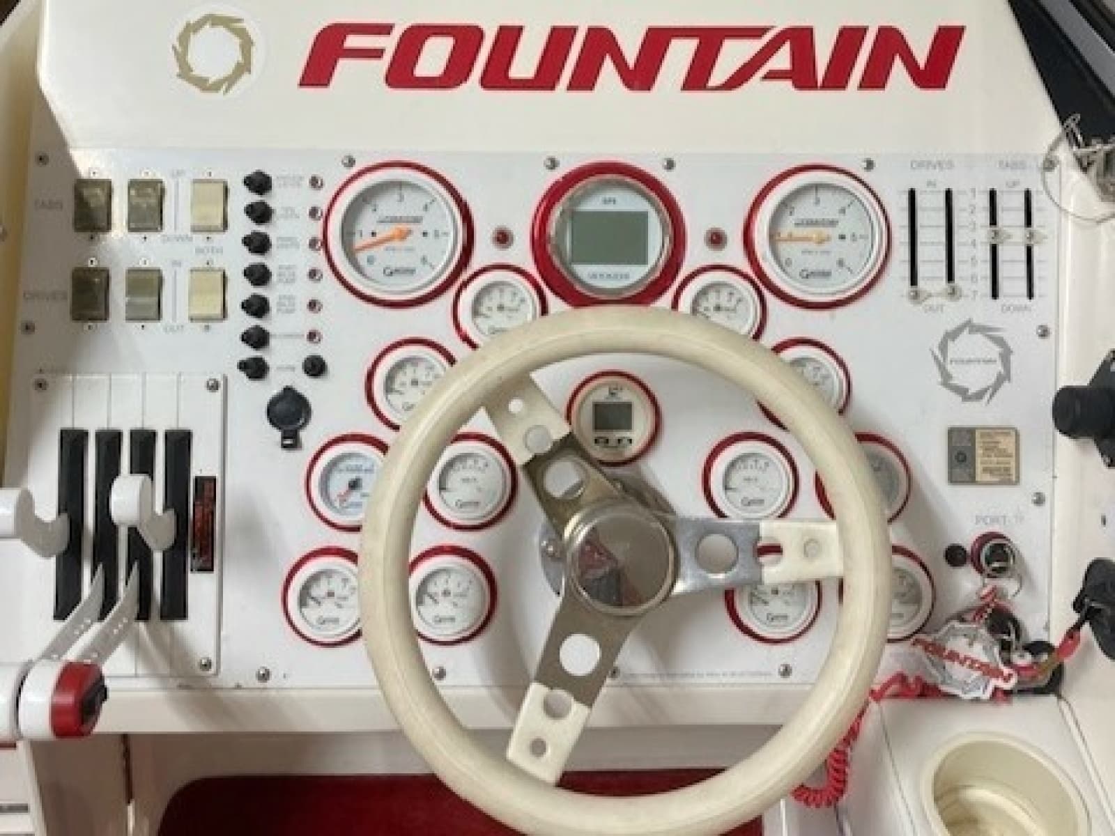2001 Fountain 