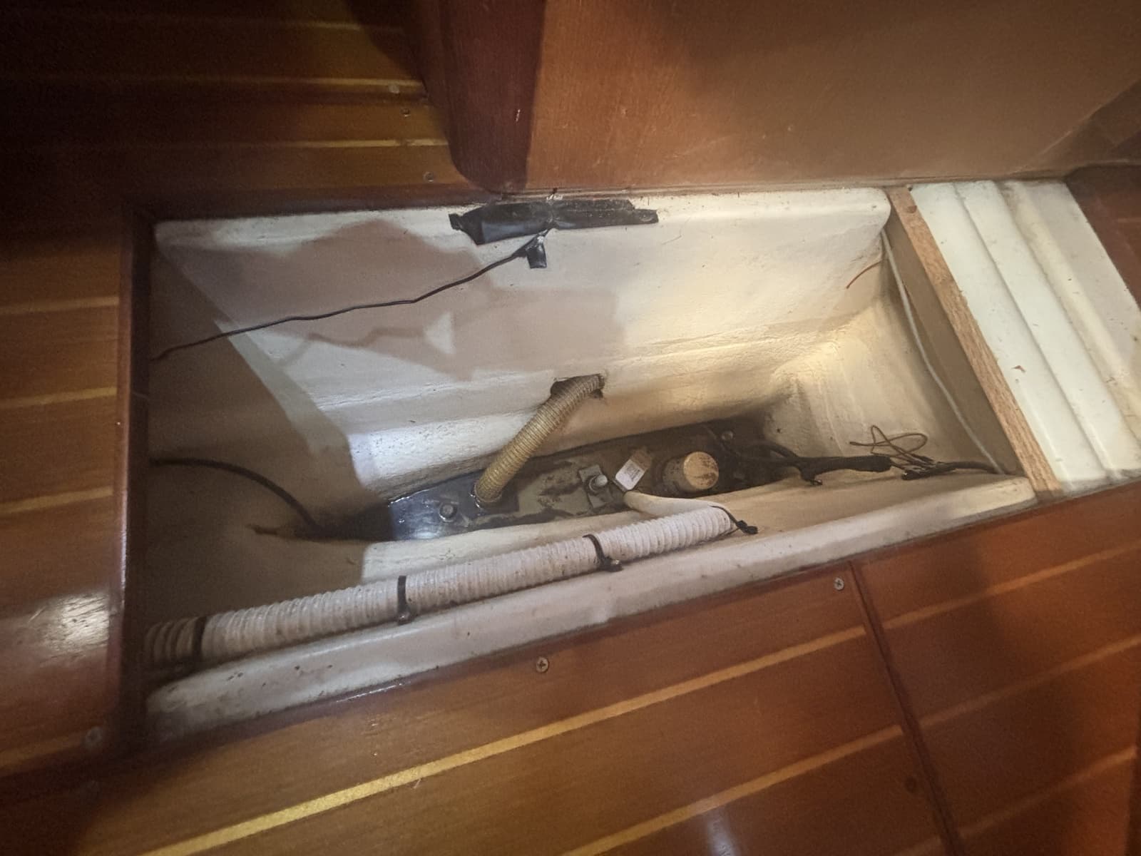 1999 Hunter 410