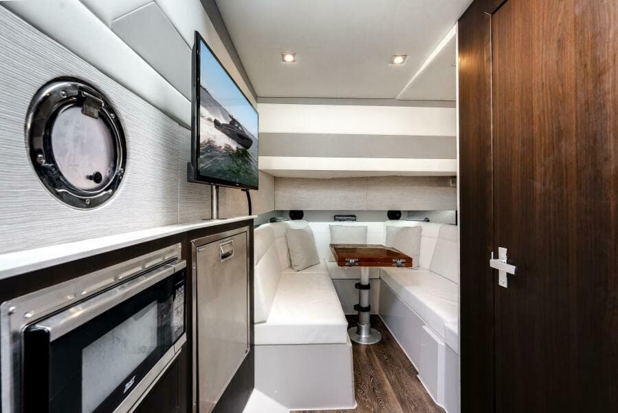 2023 Cruisers Yachts 42 GLS OB