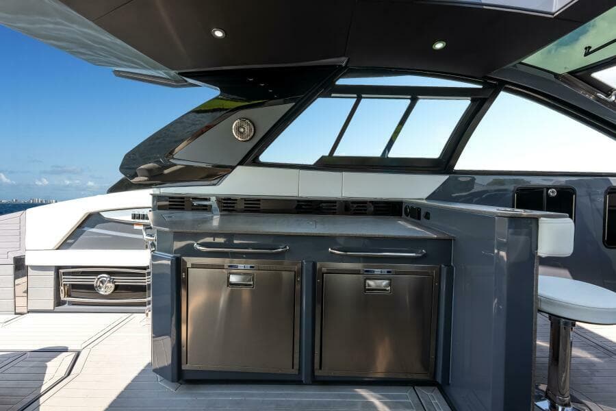 2023 Cruisers Yachts 42 GLS OB