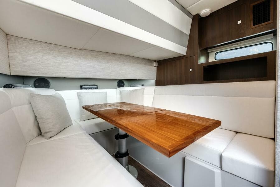 2023 Cruisers Yachts 42 GLS OB
