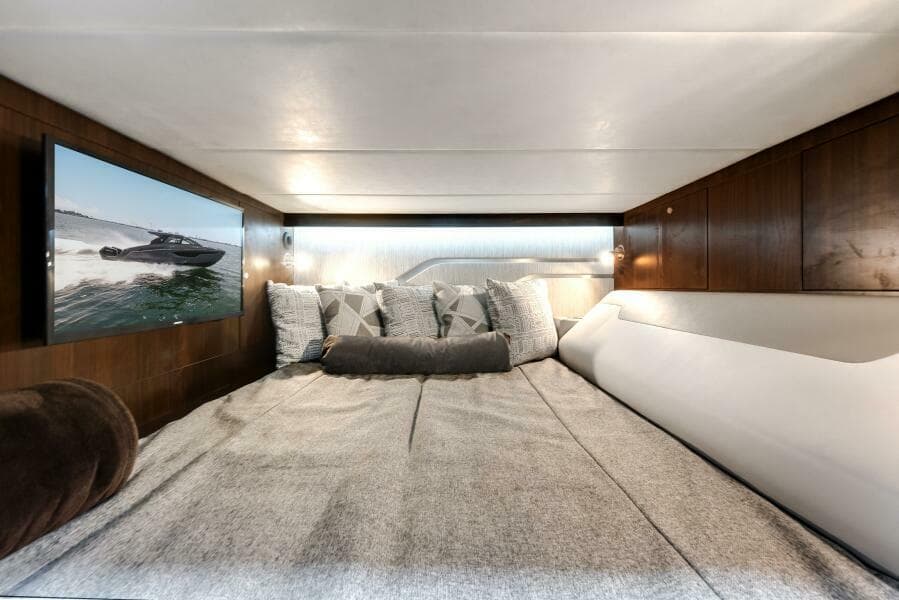 2023 Cruisers Yachts 42 GLS OB