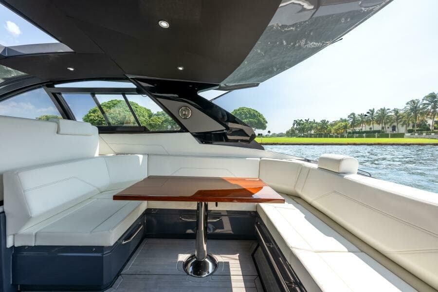 2023 Cruisers Yachts 42 GLS OB