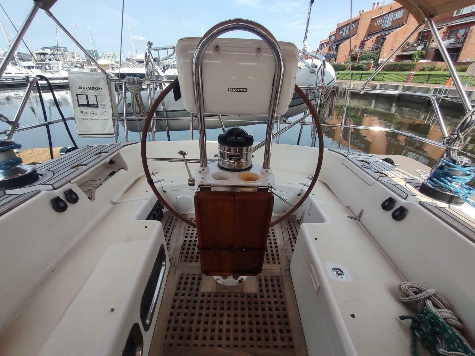 2004 Tartan 3700