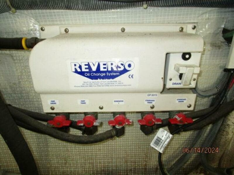 42' Sabre oil change system