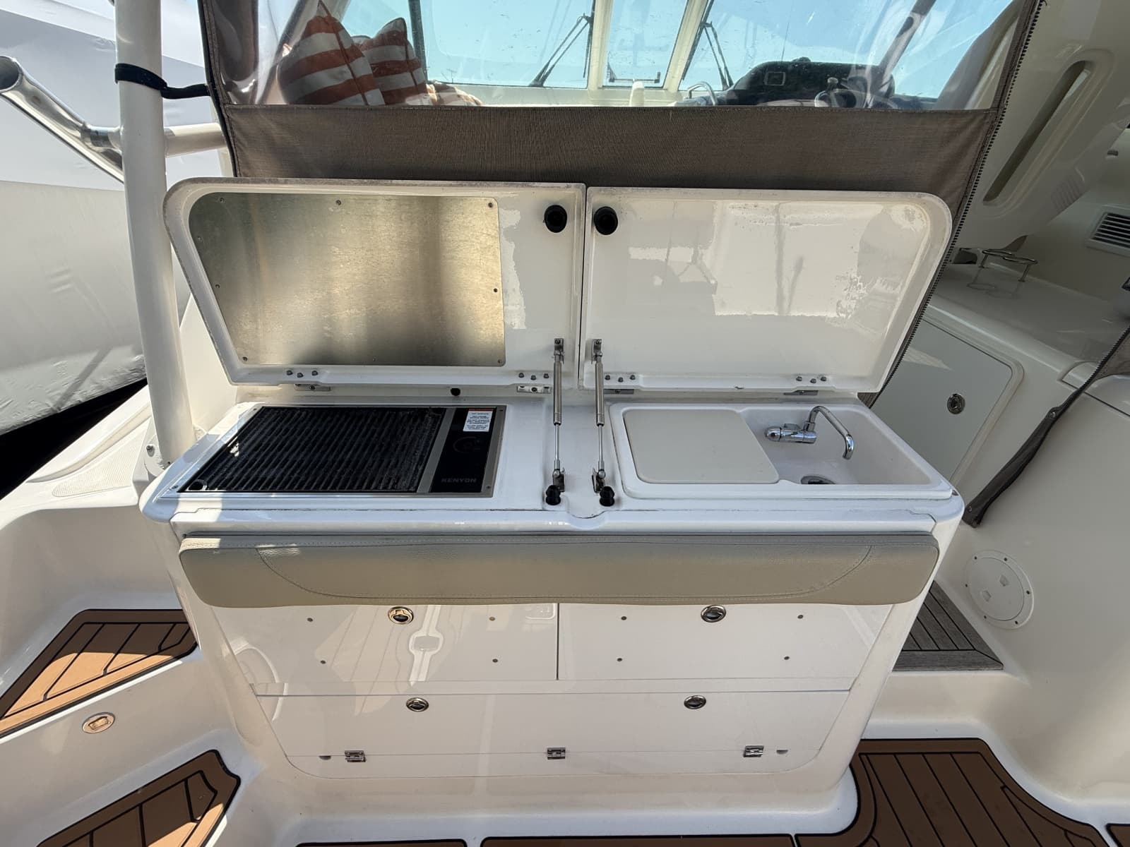 2016 Pursuit 345 OS