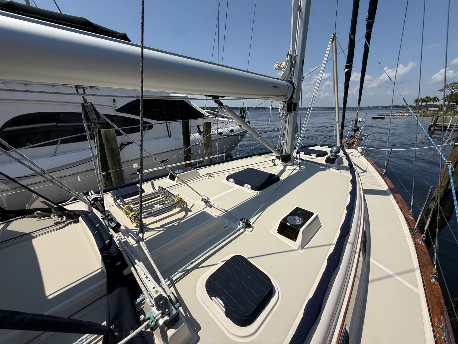 1996 Island Packet 40