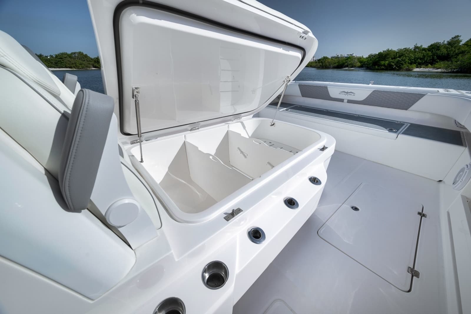 2025 Invincible 35 Catamaran