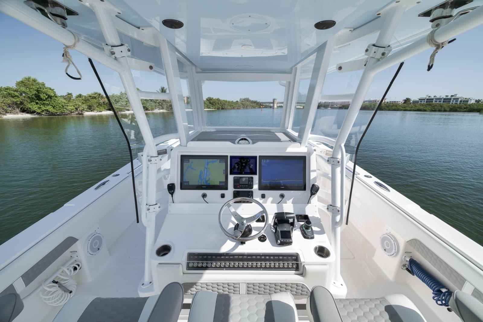 2025 Invincible 35 Catamaran